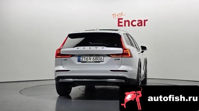 Volvo V60 V60 Cross-country 2nd Generation 2023 года - вид 4