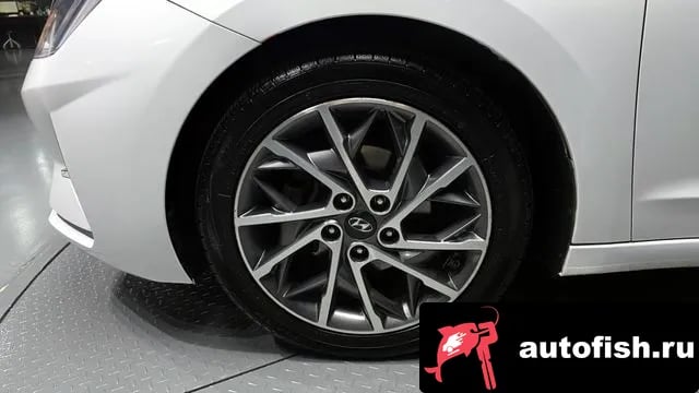 Hyundai AVANTE The New Avante AD 2019 года - вид 5