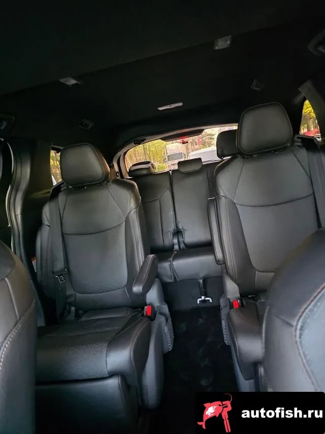 Toyota Sienna Siena 4th Generation 2025 года - вид 5