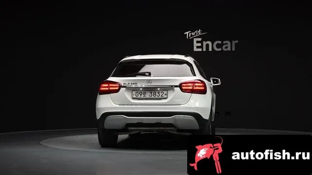 Mercedes-Benz GLA-Class GLA-Class X156 2018 года - вид 4