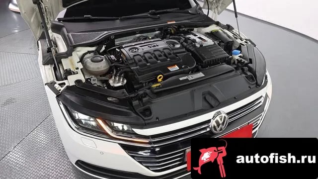 Volkswagen Arteon Atheon 2019 года - вид 6