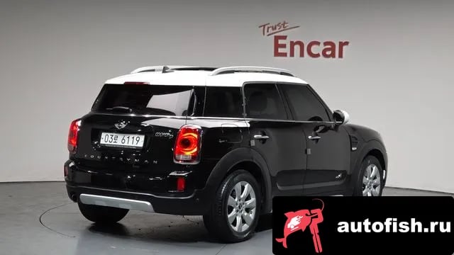 Mini Countryman Cooper D Country Man 2018 года - вид 2