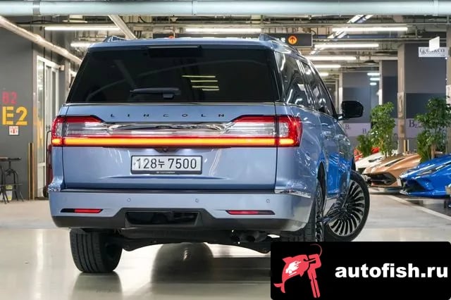 Lincoln Navigator Navigator 4th generation 2020 года - вид 4