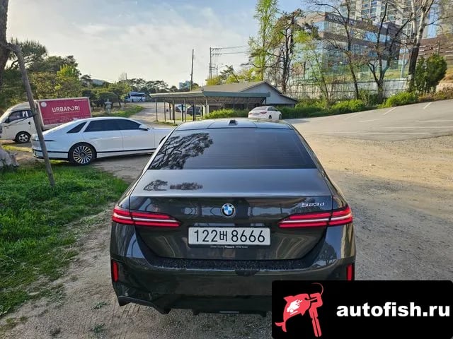BMW 5-Series 5 Series (G60) 2025 года - вид 2