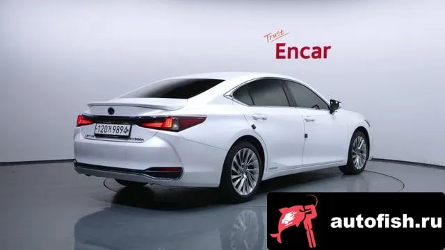 Lexus ES ES300h 7th generation 2018 года - вид 2