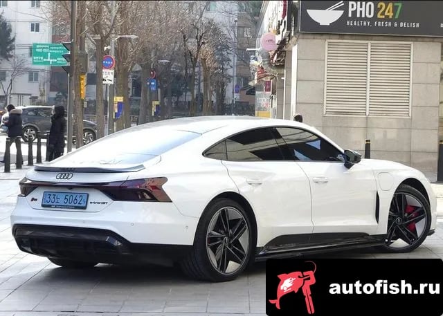 Audi RS e-tron GT RS e-Tron GT 2022 года - вид 3