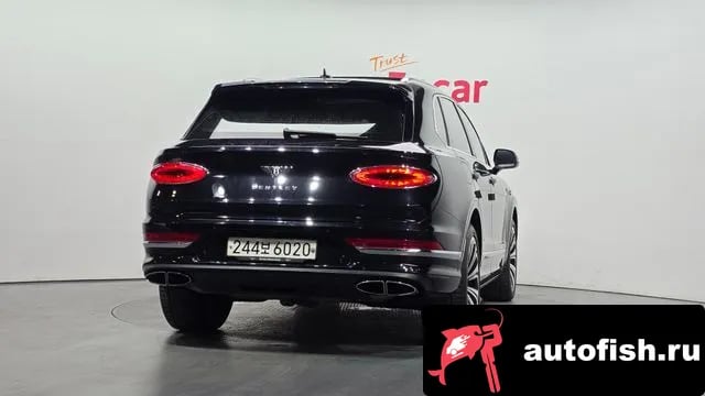 Bentley Bentayga Benteiga 2023 года - вид 4