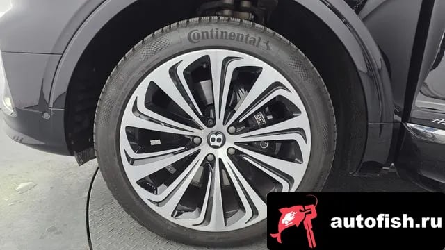 Bentley Bentayga Benteiga 2023 года - вид 5
