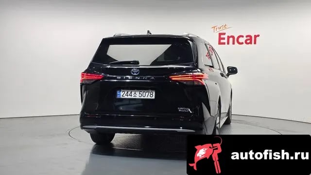 Toyota Sienna Siena 4th Generation 2024 года - вид 4