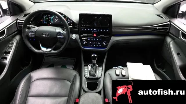 Hyundai Ioniq The New Ionic Hybrid 2019 года - похожие автомобили