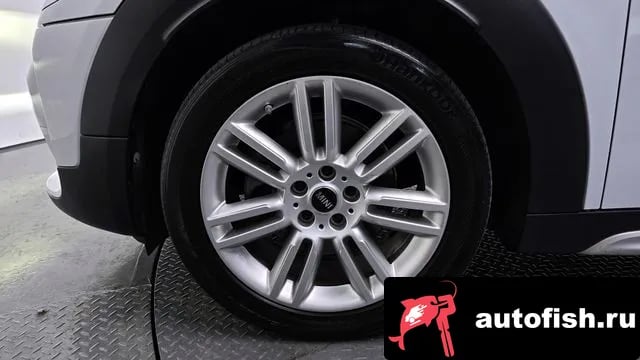 Mini Countryman Cooper D Country Man 2018 года - вид 4