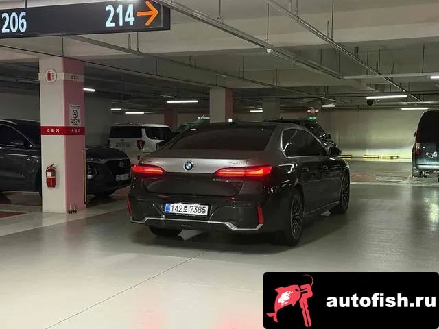 BMW 7-Series 7 Series (G70) 2025 года - вид 3