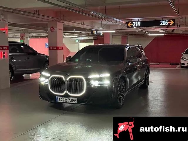 BMW 7-Series 7 Series (G70) 2025 года - вид 6