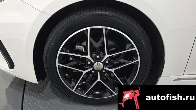 Kia K5 The New K5 2nd generation 2018 года - вид 5