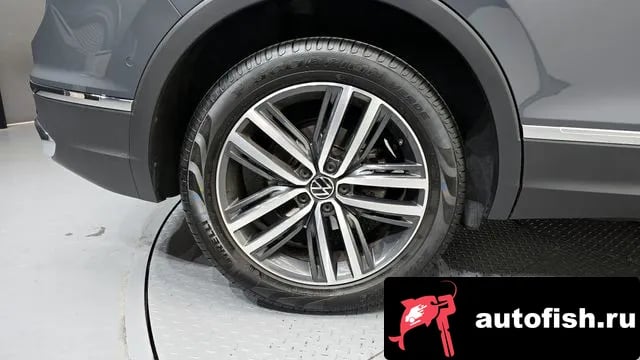 Volkswagen Tiguan Tiguan second Generation 2024 года - вид 5