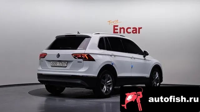 Volkswagen Tiguan Tiguan second Generation 2018 года - вид 2