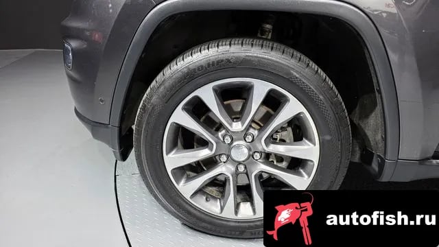 Jeep Cherokee Grand Cherokee 2018 года - вид 5