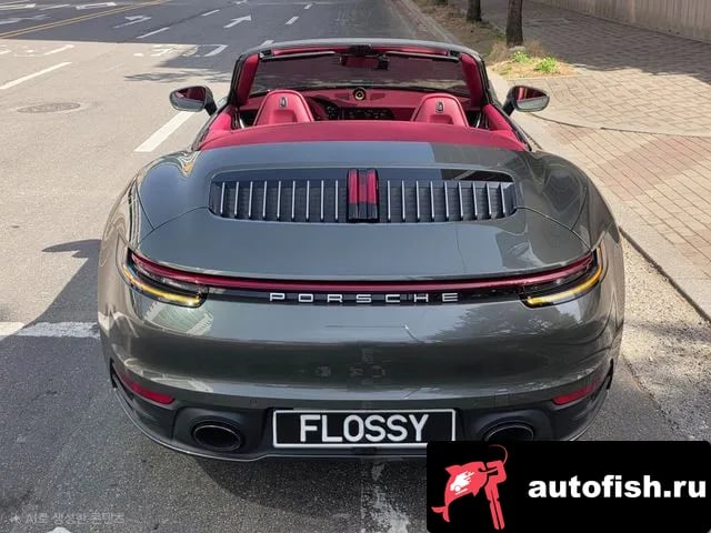 Porsche 911 911 (992) 2021 года - вид 4
