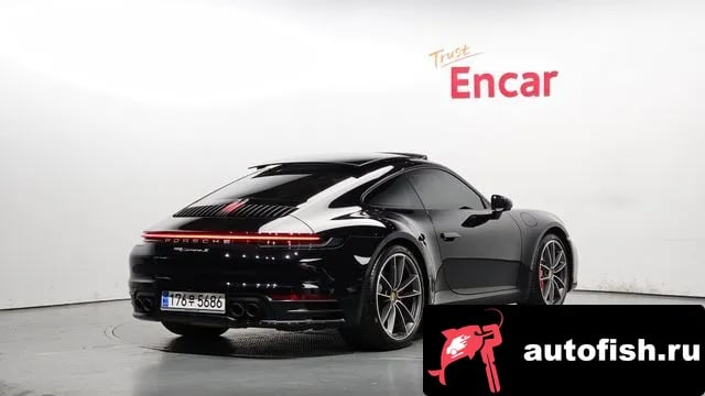 Porsche 911 911 (992) 2020 года - вид 2