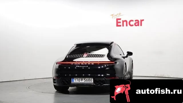 Porsche 911 911 (992) 2020 года - вид 4