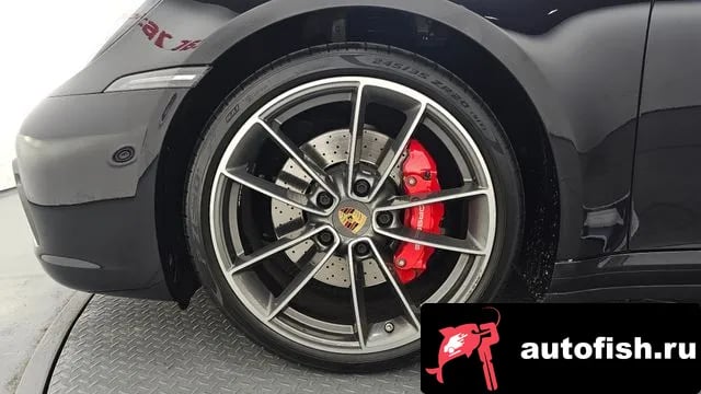 Porsche 911 911 (992) 2020 года - вид 5