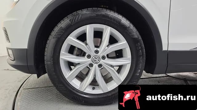 Volkswagen Tiguan Tiguan second Generation 2018 года - вид 5