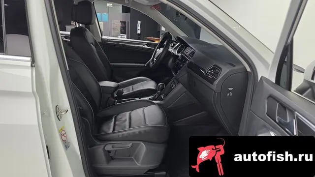 Volkswagen Tiguan Tiguan second Generation 2018 года - похожие автомобили