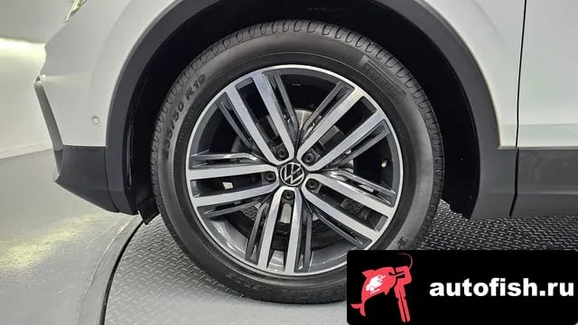 Volkswagen Tiguan Tiguan second Generation 2022 года - вид 5