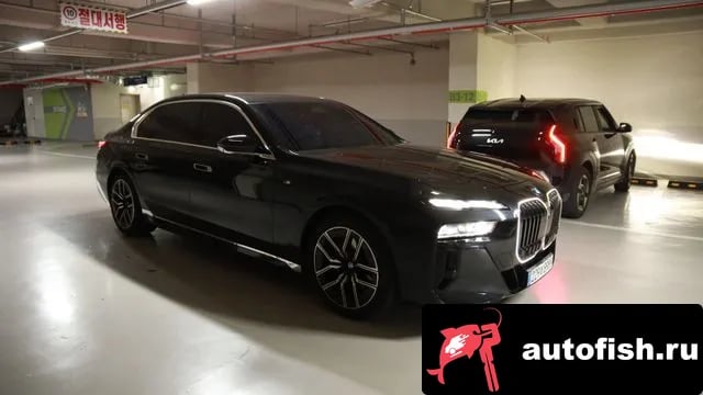 BMW 7-Series 7 Series (G70) 2025 года - вид 1