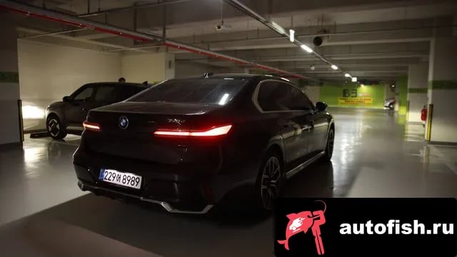 BMW 7-Series 7 Series (G70) 2025 года - вид 2