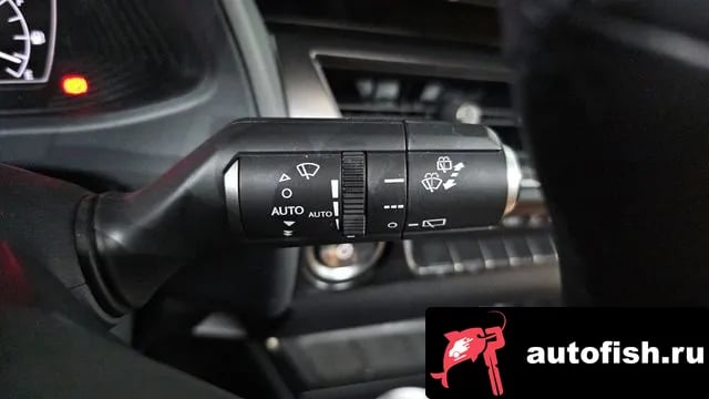 Lexus UX UX250h 2023 года - похожие автомобили