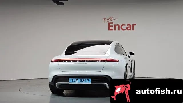 Porsche Taycan Taikan 2021 года - вид 3