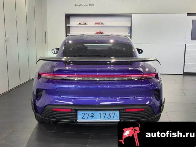 Porsche Taycan Taikan 2025 года - вид 4