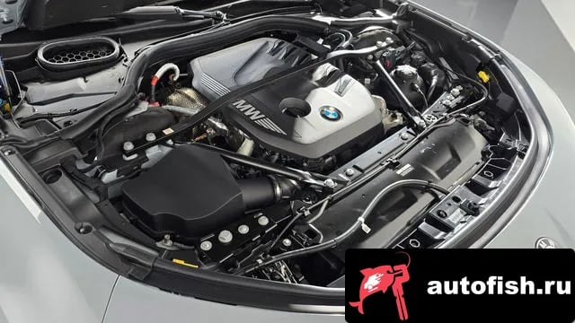 BMW 7-Series 7 Series (G70) 2025 года - вид 6