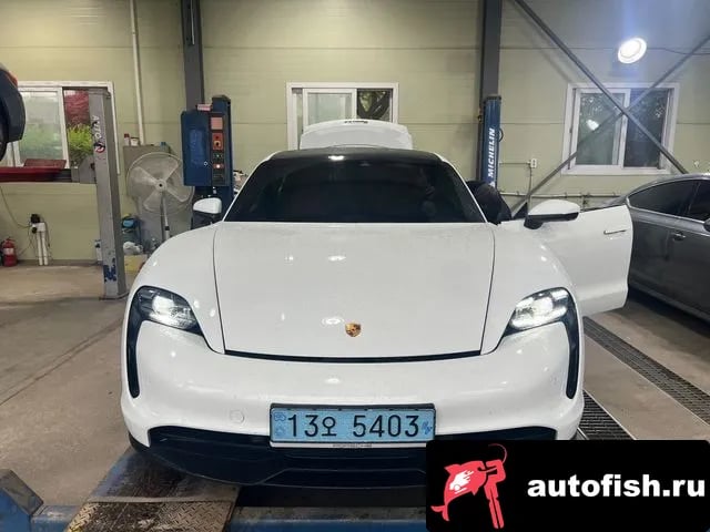 Porsche Taycan Taikan 2020 года - вид 1