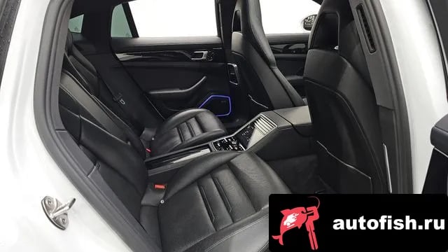 Porsche Panamera Panamera (971) 2018 года - похожие автомобили