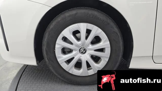 Toyota Prius Prius 4th Generation 2020 года - вид 5