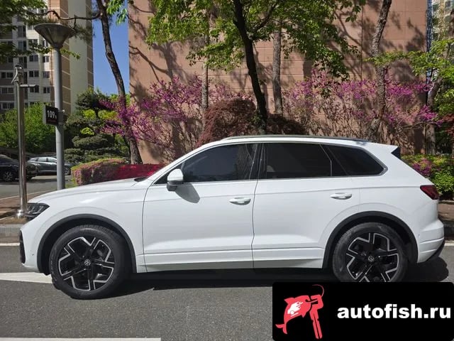 Volkswagen Touareg Tuareg 3rd generation 2025 года - вид 4