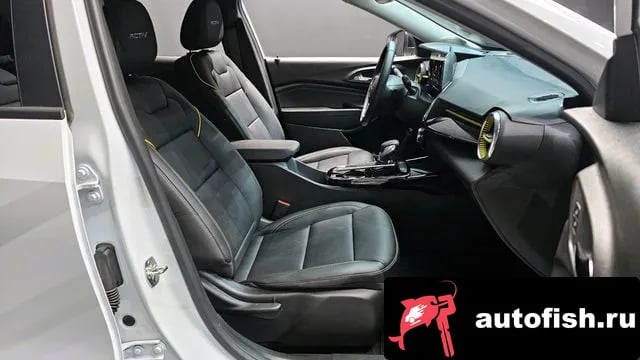 Chevrolet (GM Daewoo) Trax Trax Crossover 2023 года - похожие автомобили