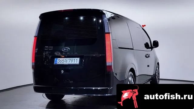 Hyundai Staria Staria 2021 года - вид 2