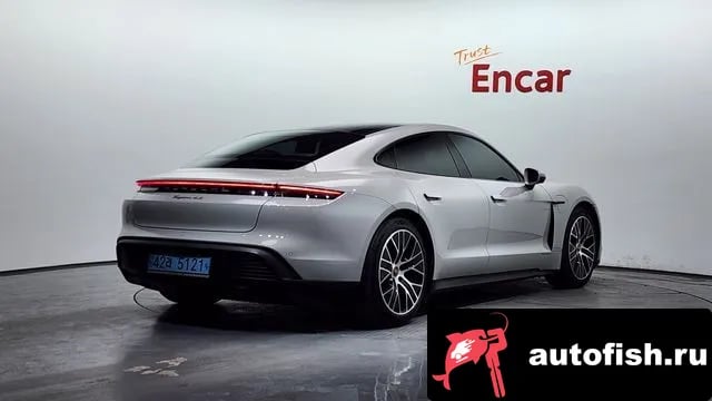 Porsche Taycan Taikan 2021 года - вид 2