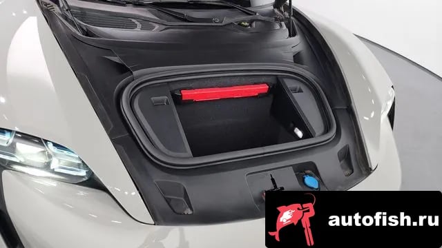 Porsche Taycan Taikan 2021 года - вид 6