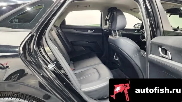 Kia K5 K5 3rd generation 2021 года - похожие автомобили