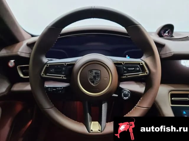 Porsche Taycan Taikan 2025 года - вид 6