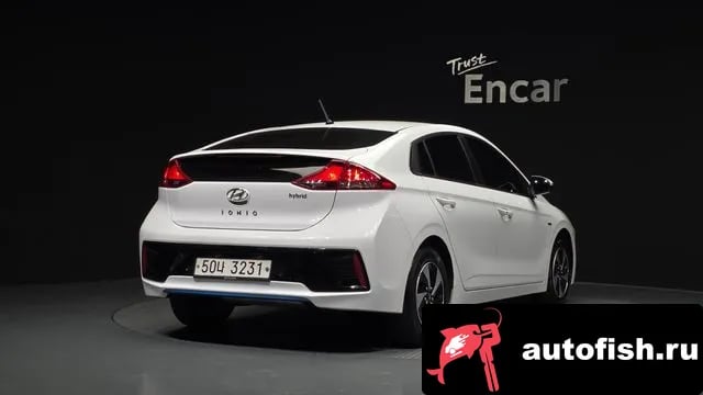 Hyundai Ioniq Ionic Hybrid 2018 года - вид 2