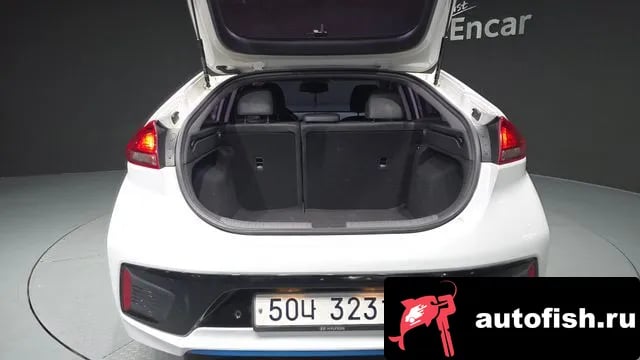 Hyundai Ioniq Ionic Hybrid 2018 года - похожие автомобили
