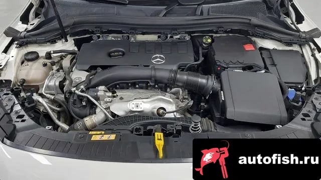 Mercedes-Benz GLA-Class GLA - Class H247 2023 года - вид 6