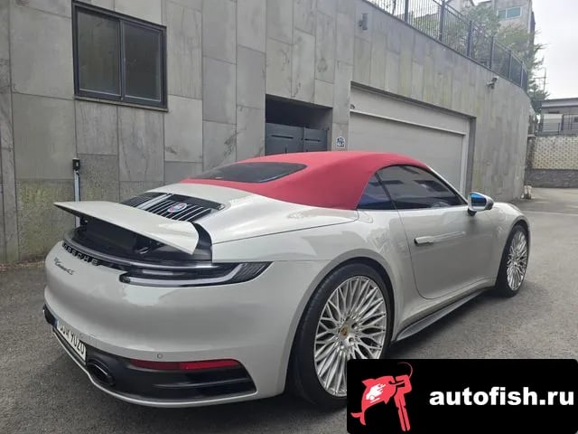 Porsche 911 911 (992) 2021 года - вид 5