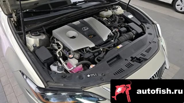 Lexus ES ES300h 7th generation 2019 года - вид 6