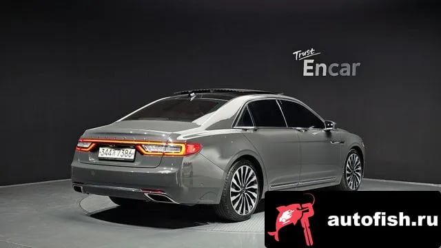 Lincoln Continental Continental 10th Generation 2019 года - вид 2